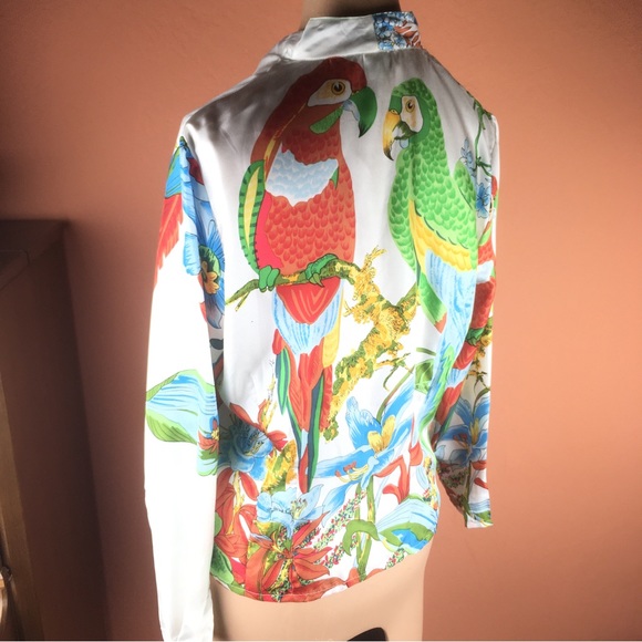 Miss Meng Parrot Print Silk Blouse - Picture 13 of 14